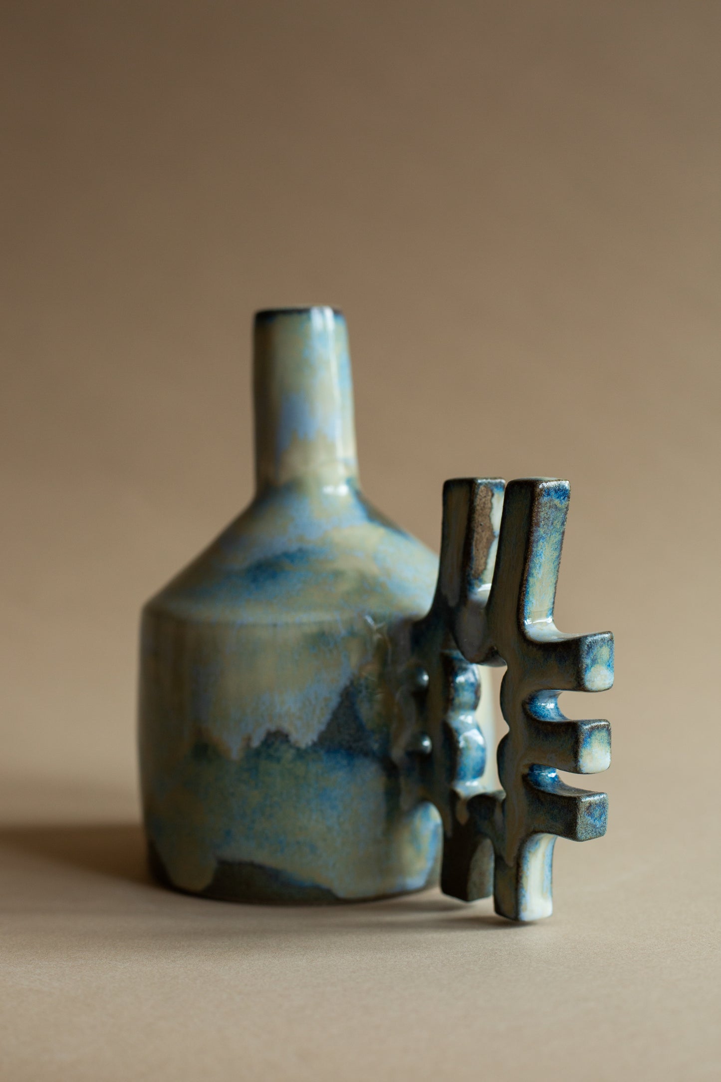Oil-jug in dreamy glaze