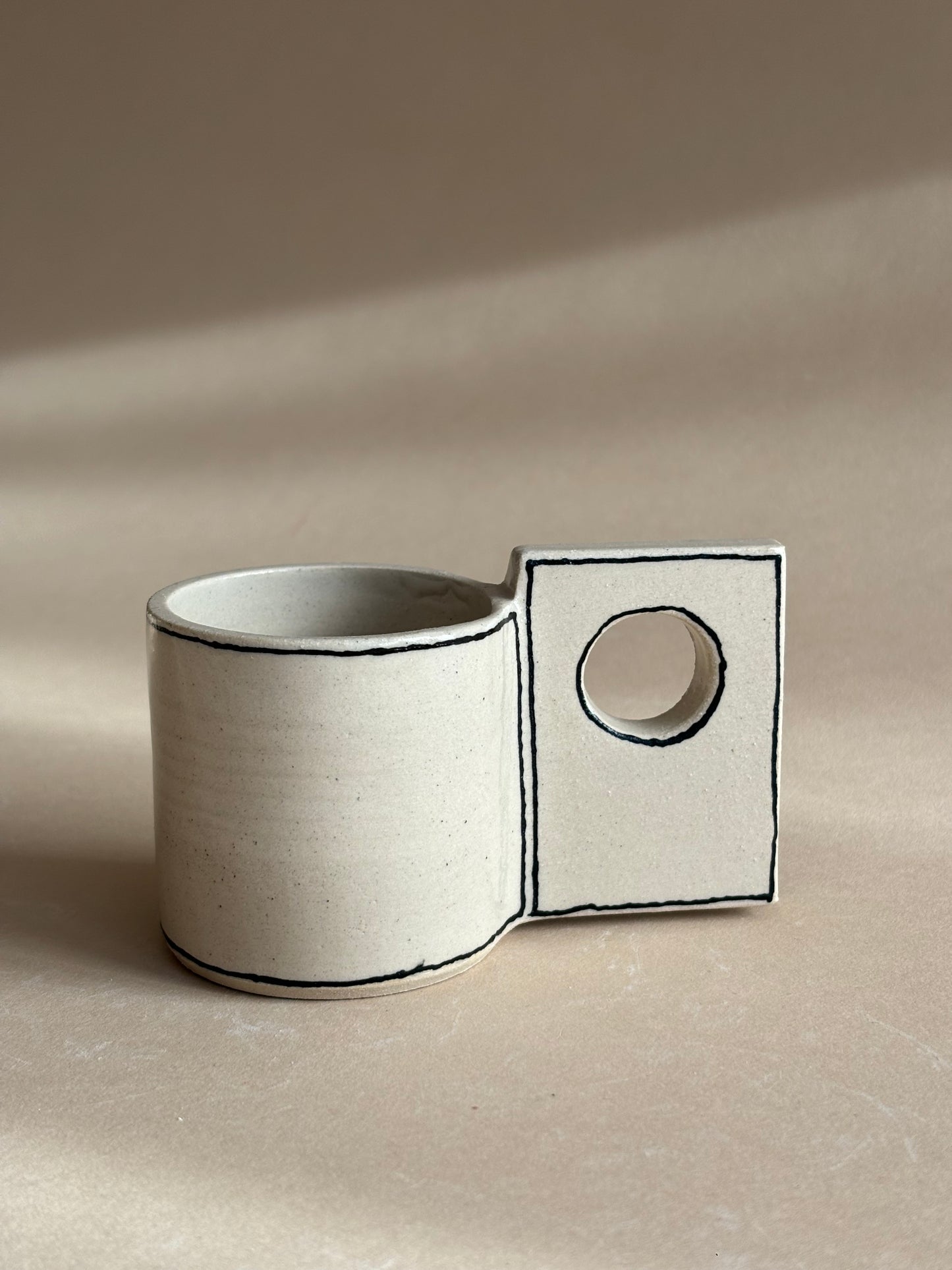 illustrated mug tall handle