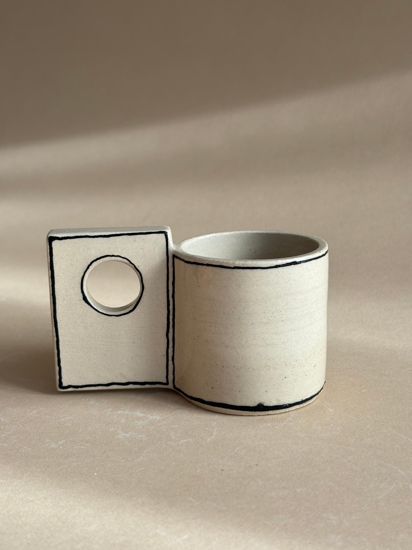 illustrated mug tall handle