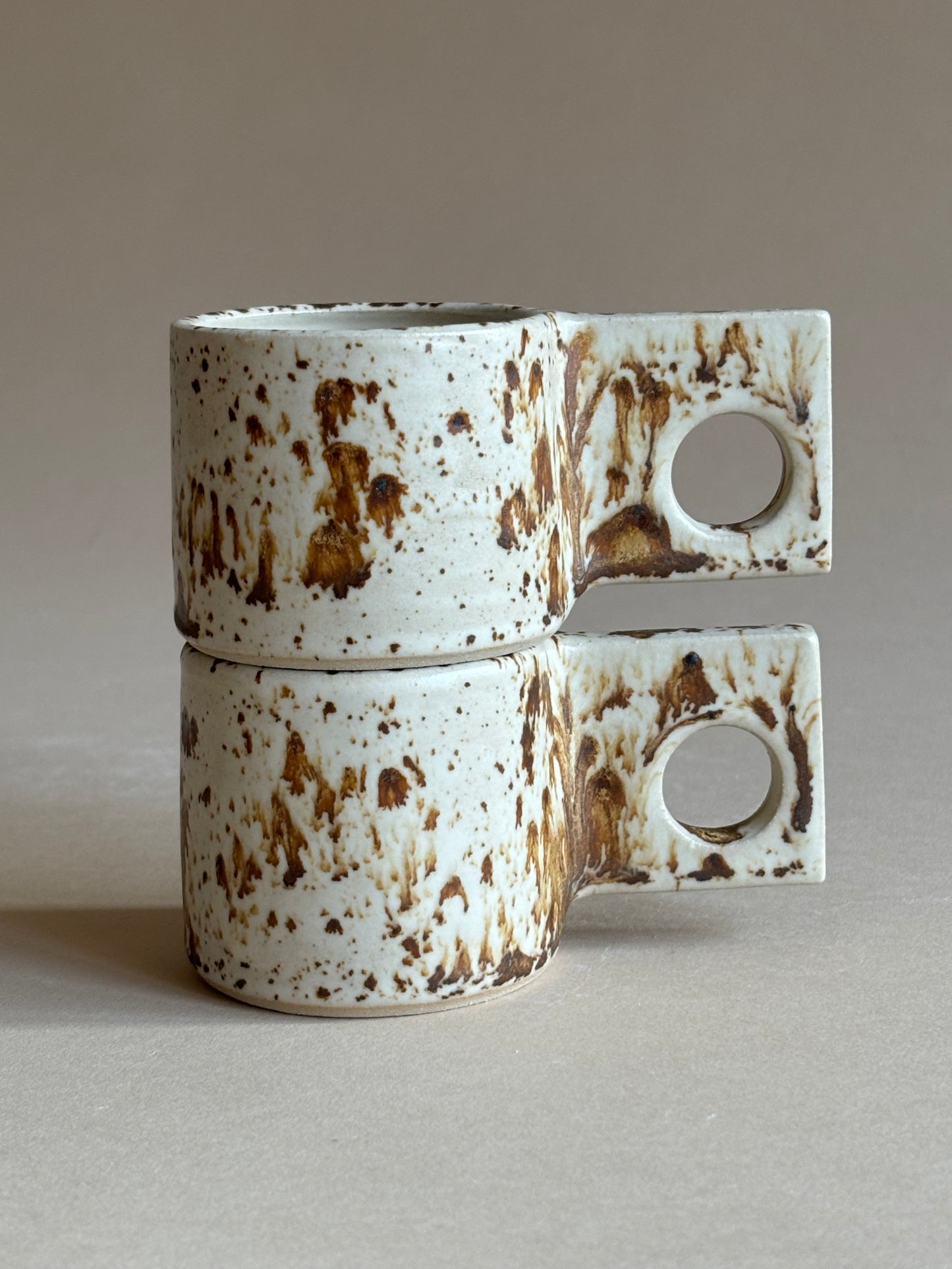 eggshell mug duo