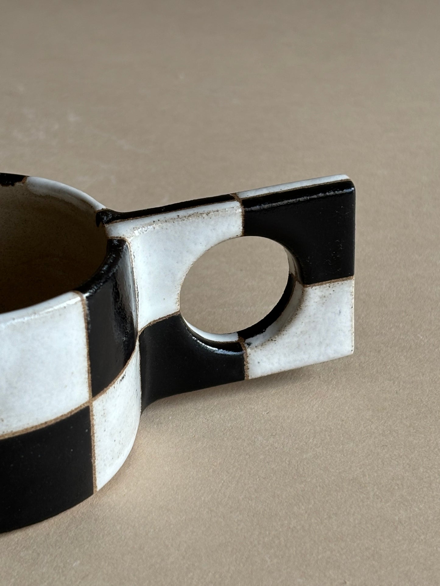 checkered mug